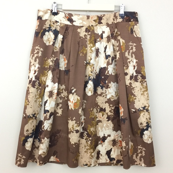 Talbots Dresses & Skirts - "Plus size" Talbots floral skirt Waist 34"